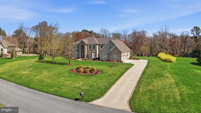 18 LAKE CREST DR, Milford, DE 19963