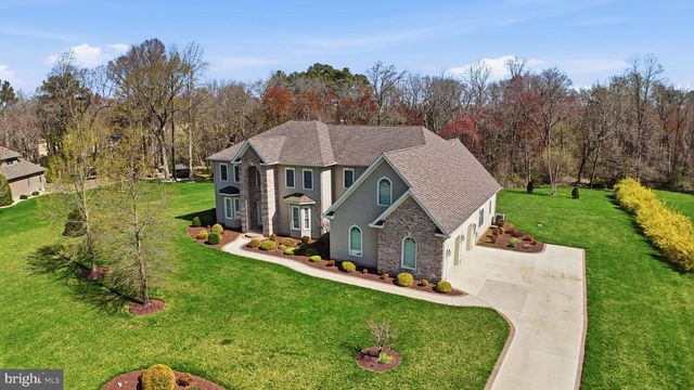 18 LAKE CREST DR, Milford, DE 19963