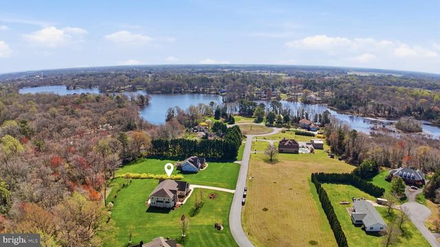 18 LAKE CREST DR, Milford, DE 19963