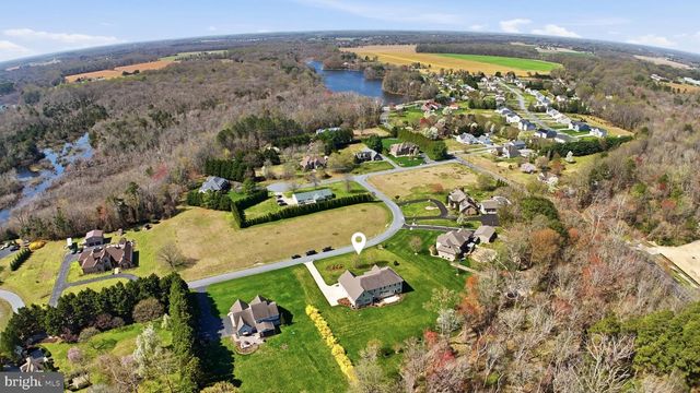 18 LAKE CREST DR, Milford, DE 19963