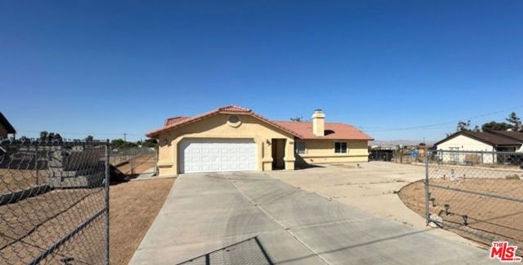 16790 Sycamore Street, Hesperia, CA 92345