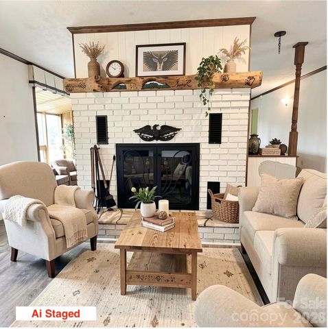 220 Grand View Lane, Burnsville, NC 28714