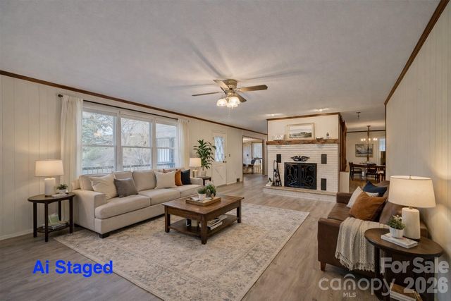 220 Grand View Lane, Burnsville, NC 28714