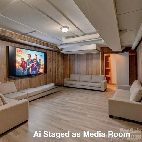 220 Grand View Lane, Burnsville, NC 28714