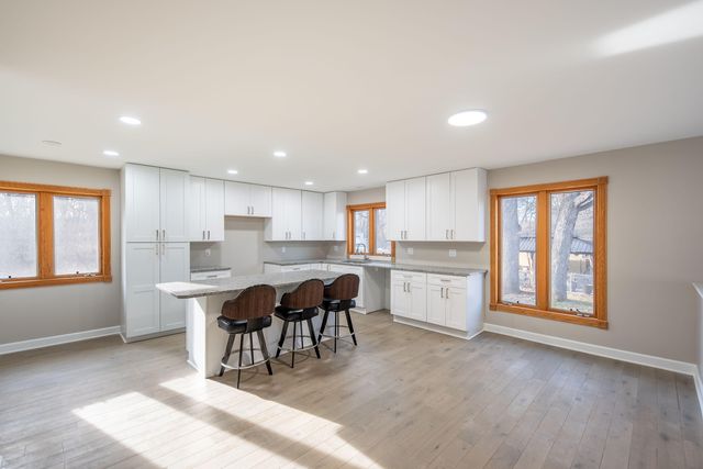 4710 Oak Lane Drive, Griffith, IN 46319