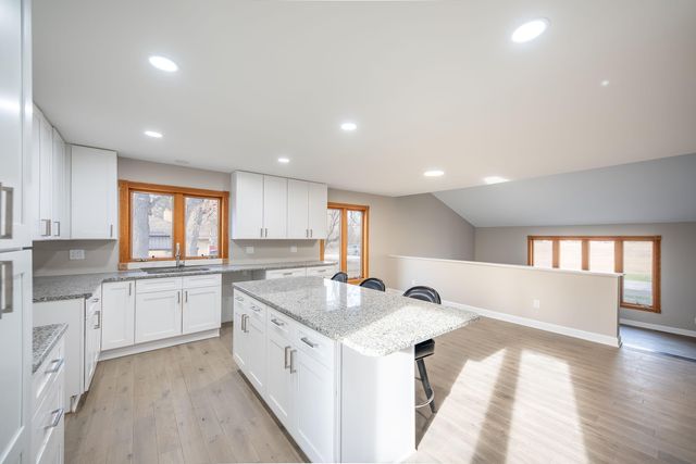 4710 Oak Lane Drive, Griffith, IN 46319