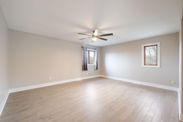 4710 Oak Lane Drive, Griffith, IN 46319