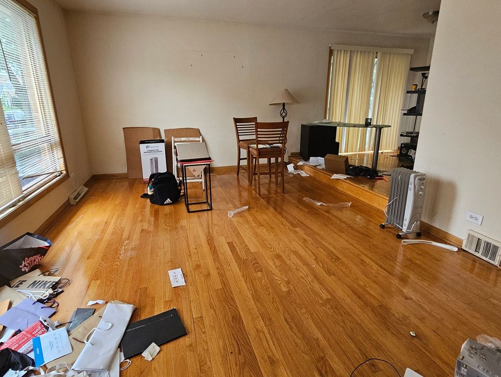 8300 S INDIANA Avenue, Chicago, IL 60619 — photo 3