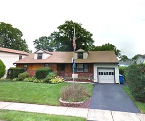 14 Chase Avenue, Avenel, NJ 07001