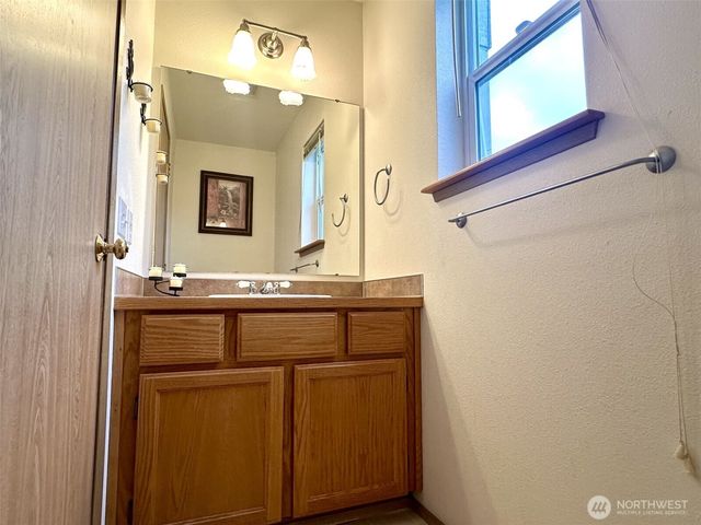 18416 80th Avenue Ct E, Puyallup, WA 98375