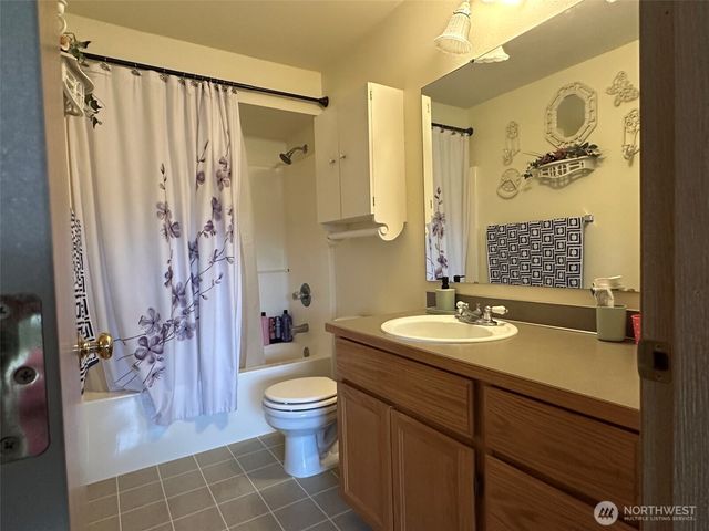 18416 80th Avenue Ct E, Puyallup, WA 98375