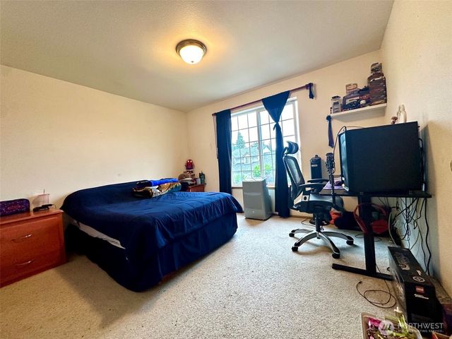 18416 80th Avenue Ct E, Puyallup, WA 98375