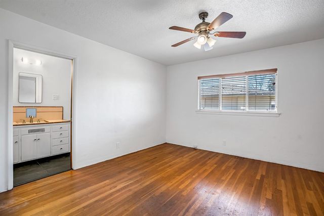 217 W Cortland Avenue, Fresno, CA 93705