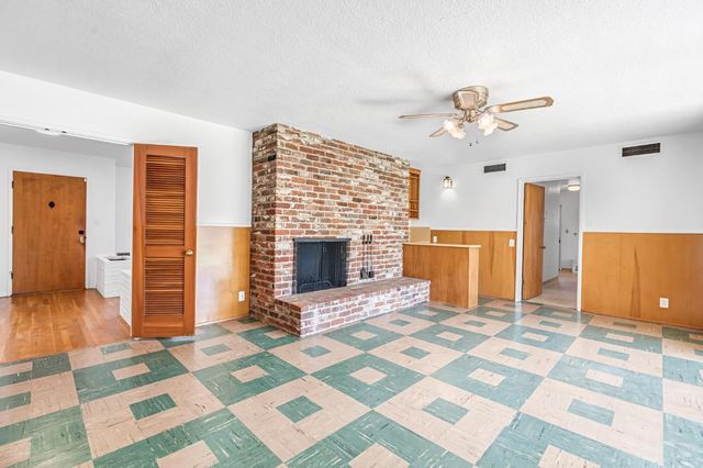 217 W Cortland Avenue, Fresno, CA 93705