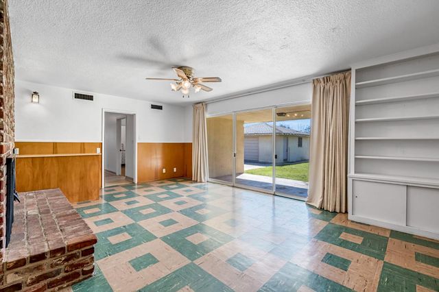 217 W Cortland Avenue, Fresno, CA 93705