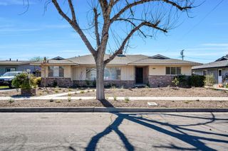 217 W Cortland Avenue, Fresno, CA 93705