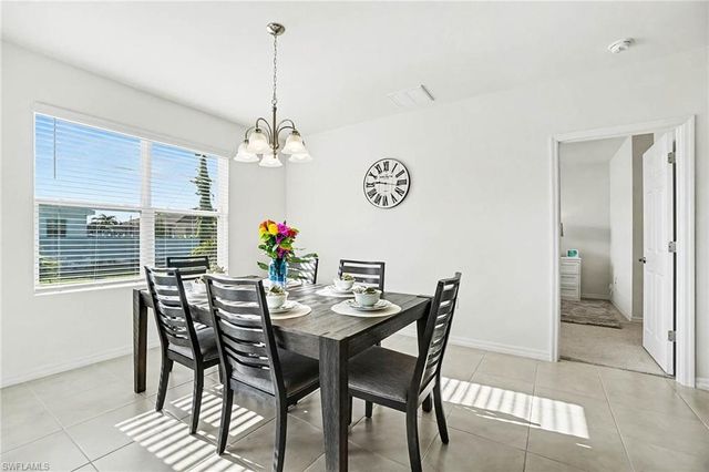 1813 NW 24th PL, Cape Coral, FL 33993