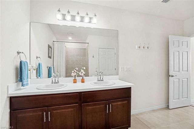 1813 NW 24th PL, Cape Coral, FL 33993