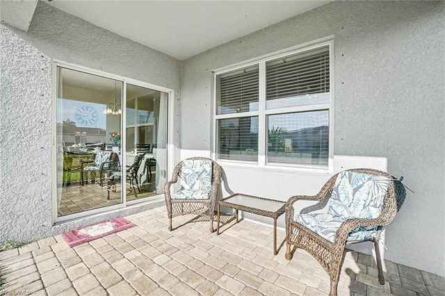 1813 NW 24th PL, Cape Coral, FL 33993