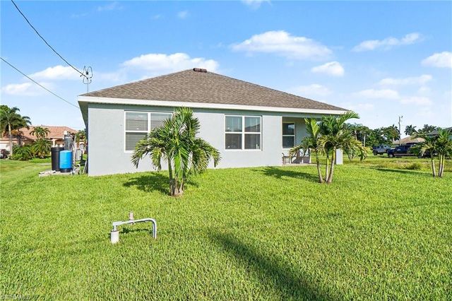 1813 NW 24th PL, Cape Coral, FL 33993