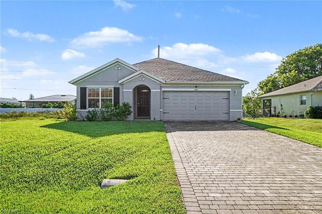 1813 NW 24th PL, Cape Coral, FL 33993