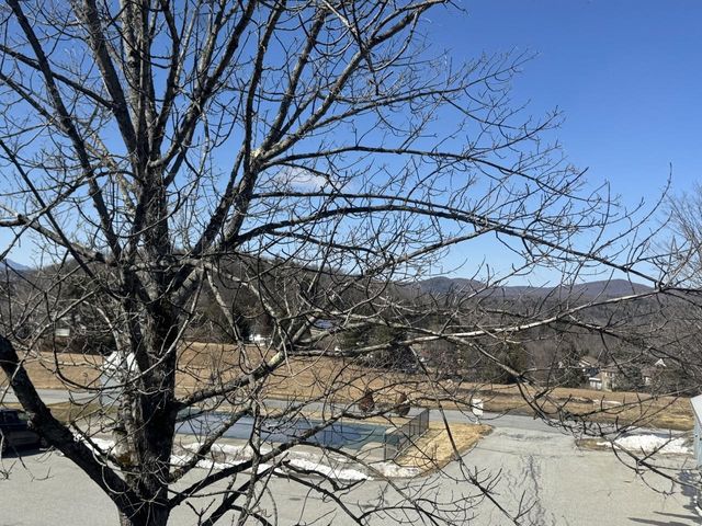 8 Freedom Drive, Montpelier, VT 05602