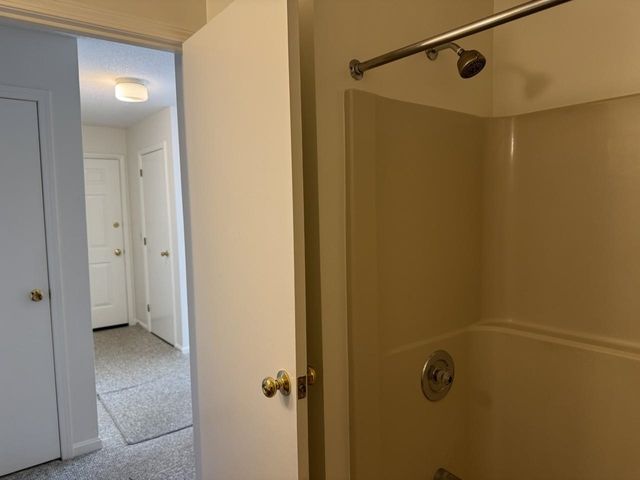 8 Freedom Drive, Montpelier, VT 05602