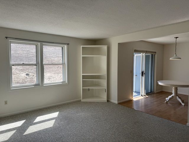 8 Freedom Drive, Montpelier, VT 05602