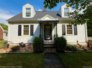 603 N Michigan Avenue, Howell, MI 48843