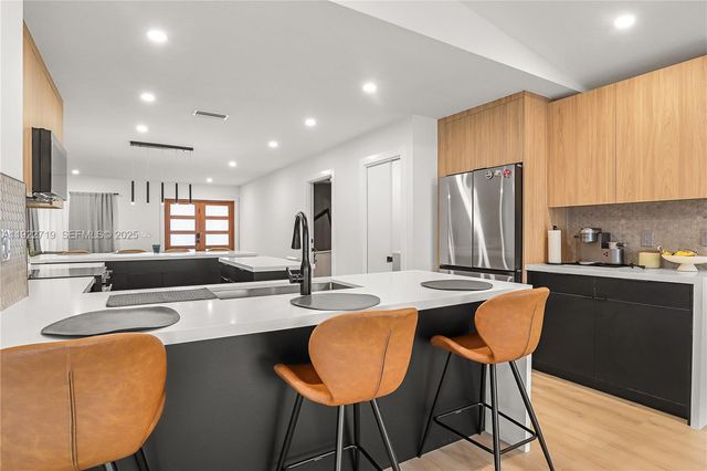 1462 SW 25th Ave, Deerfield Beach, FL 33442