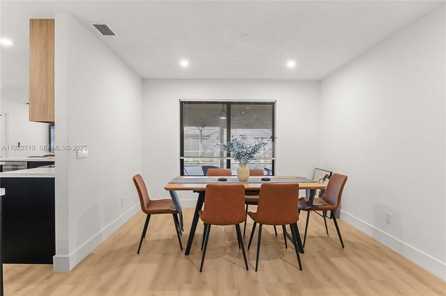 1462 SW 25th Ave, Deerfield Beach, FL 33442