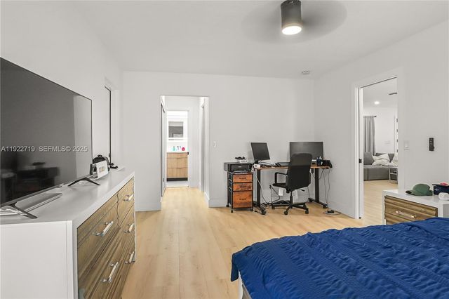 1462 SW 25th Ave, Deerfield Beach, FL 33442