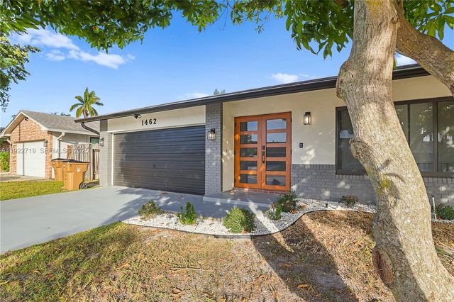 1462 SW 25th Ave, Deerfield Beach, FL 33442