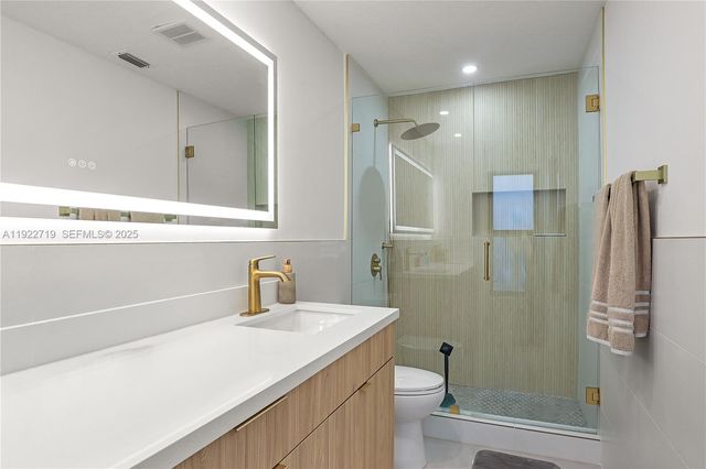 1462 SW 25th Ave, Deerfield Beach, FL 33442