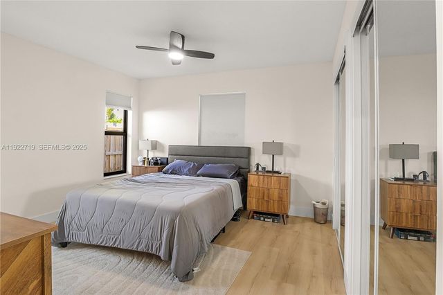 1462 SW 25th Ave, Deerfield Beach, FL 33442