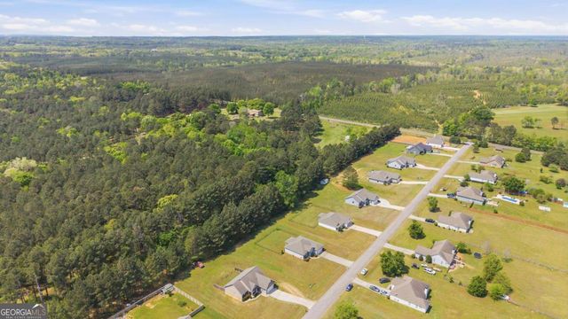 124 Hunters Chase Court, Eatonton, GA 31024