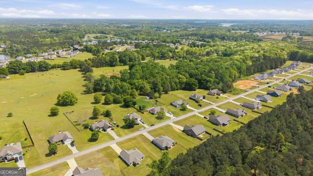 124 Hunters Chase Court, Eatonton, GA 31024