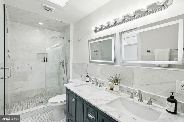 1604 D ST SE, Washington, DC 20003