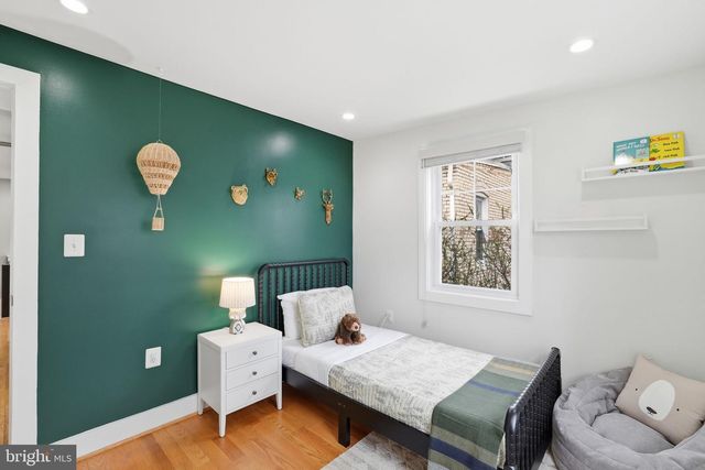 1604 D ST SE, Washington, DC 20003