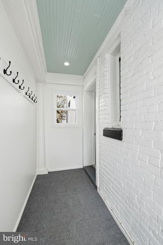 1604 D ST SE, Washington, DC 20003