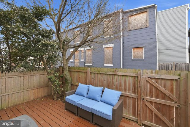 1604 D ST SE, Washington, DC 20003