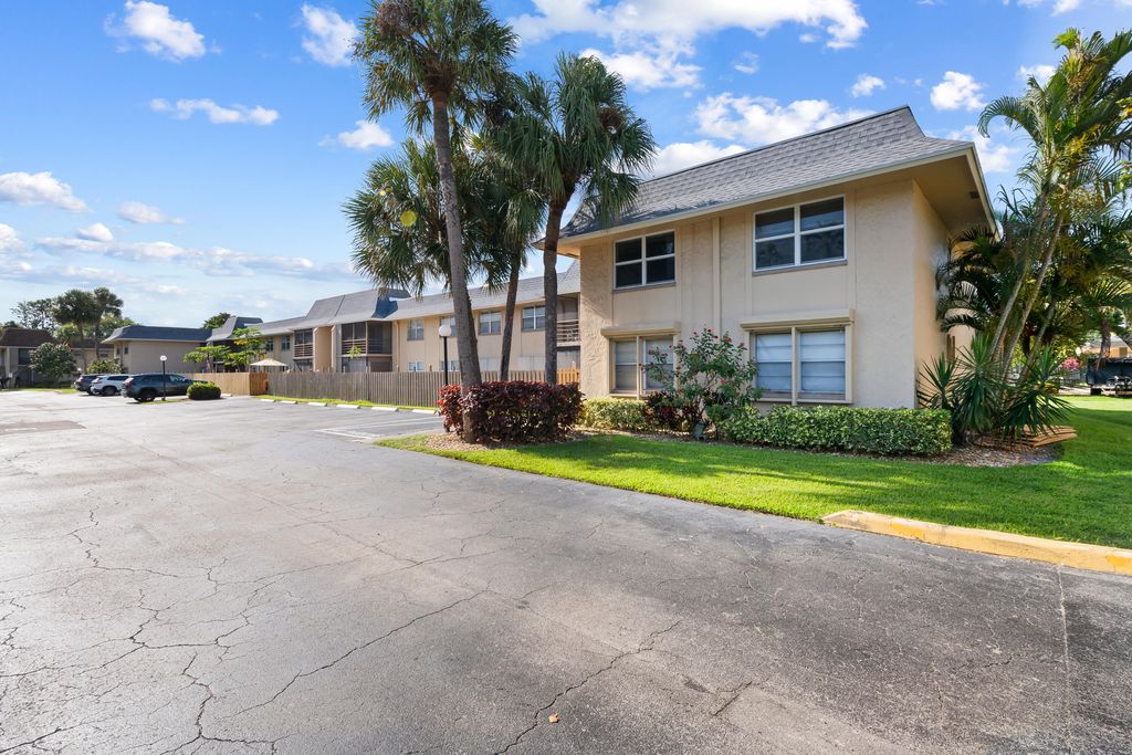 1231 NW 13th Street 470F, Boca Raton, FL 33486