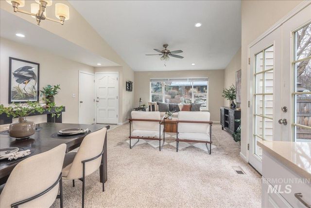 2128 E E Gloucester St., Boise, ID 83706