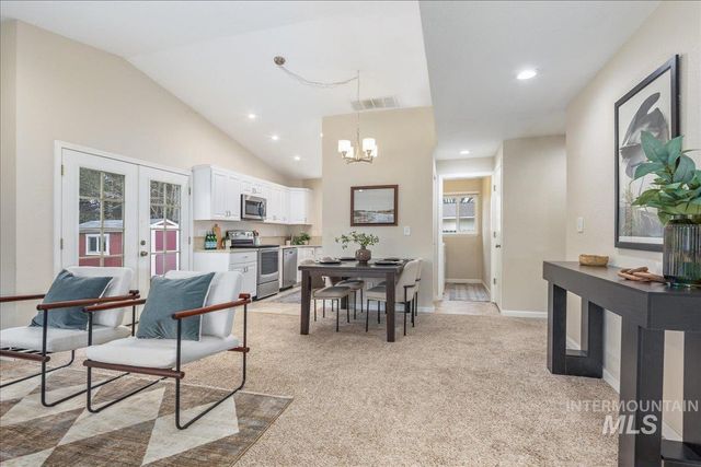 2128 E E Gloucester St., Boise, ID 83706