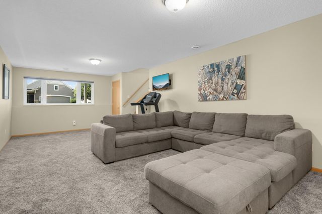 4770 Underwood Lane N A, Plymouth, MN 55442