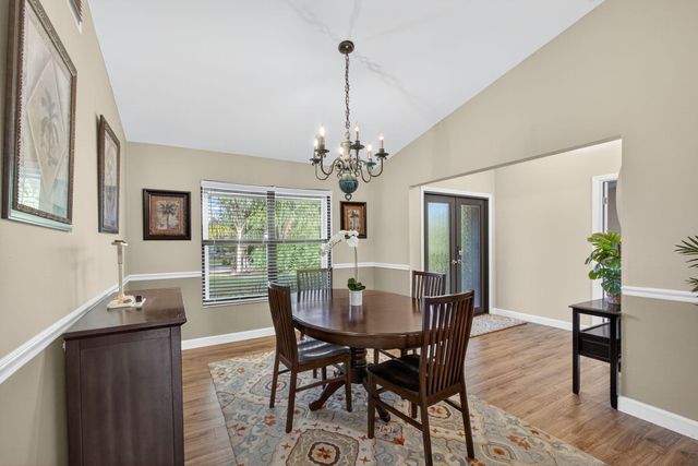 2530 NE Pinecrest Lakes Boulevard, Jensen Beach, FL 34957