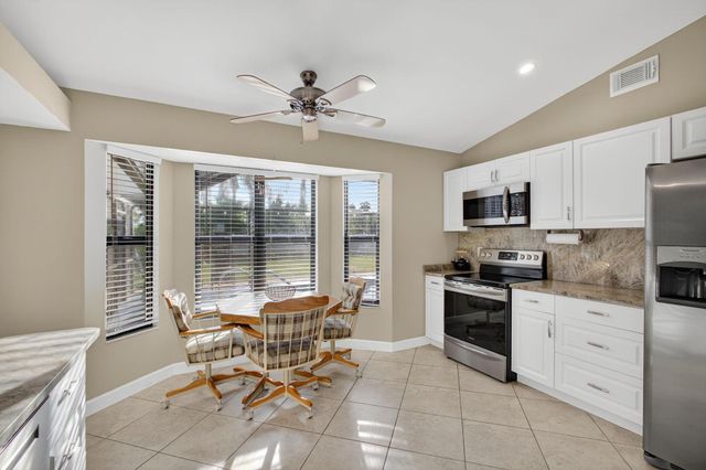 2530 NE Pinecrest Lakes Boulevard, Jensen Beach, FL 34957
