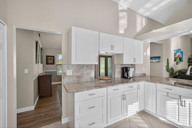 2530 NE Pinecrest Lakes Boulevard, Jensen Beach, FL 34957