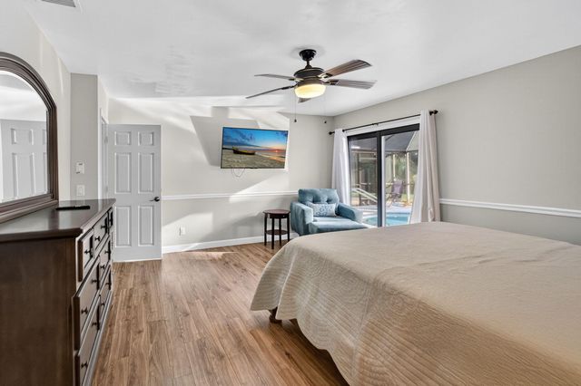 2530 NE Pinecrest Lakes Boulevard, Jensen Beach, FL 34957