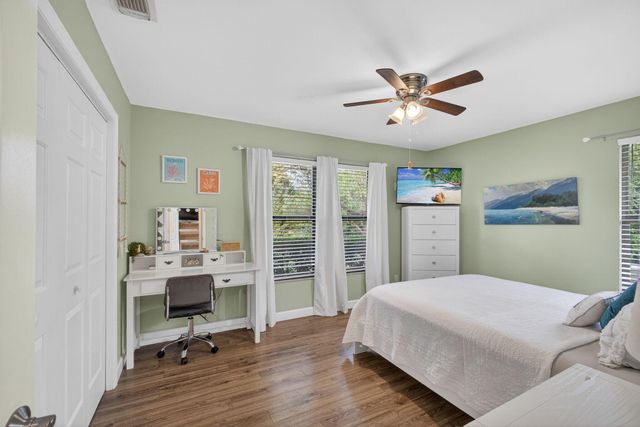 2530 NE Pinecrest Lakes Boulevard, Jensen Beach, FL 34957